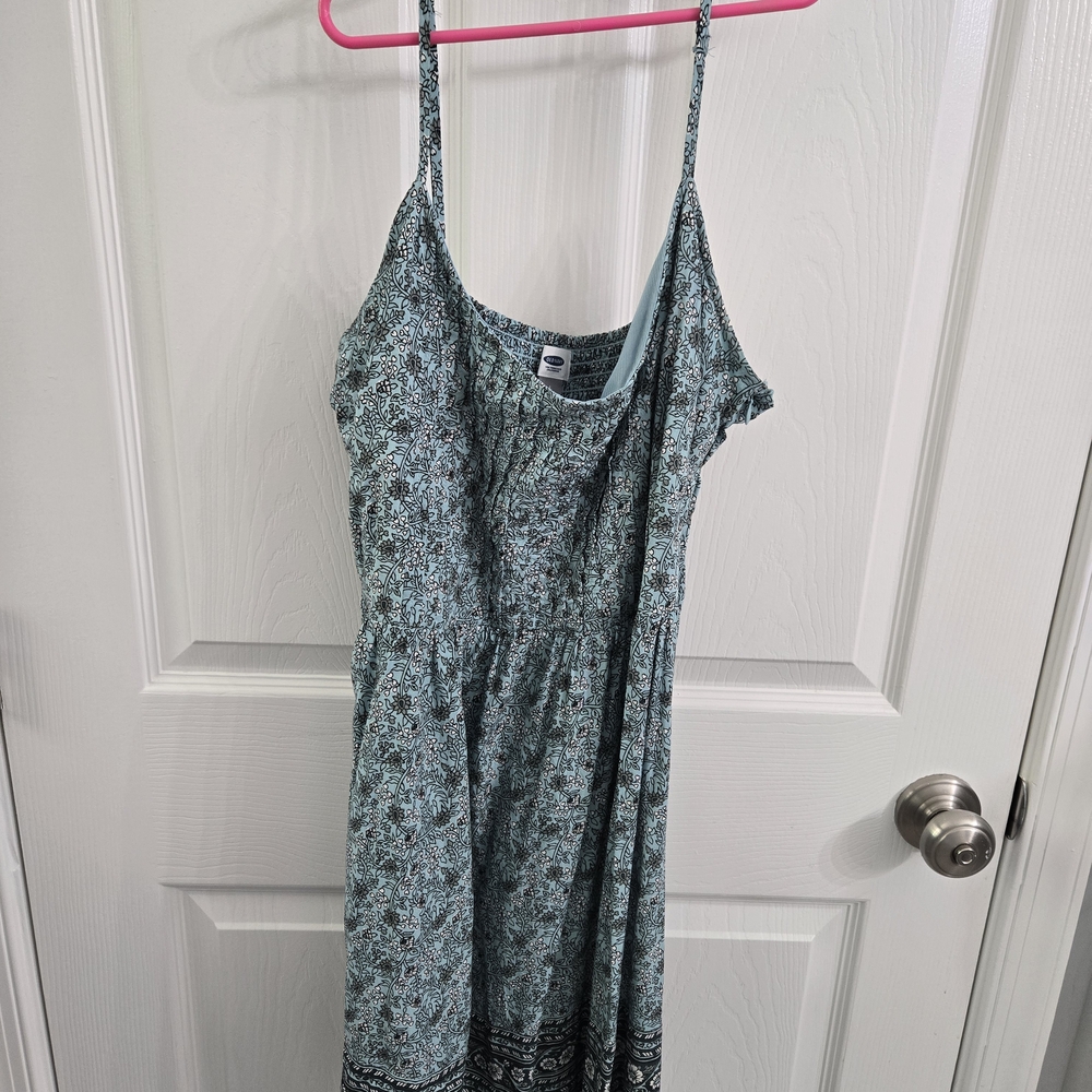 Old Navy Blue Patterned Midi Dress